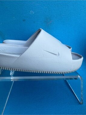 Nike Calm Slide sandals Men’s Size 9
